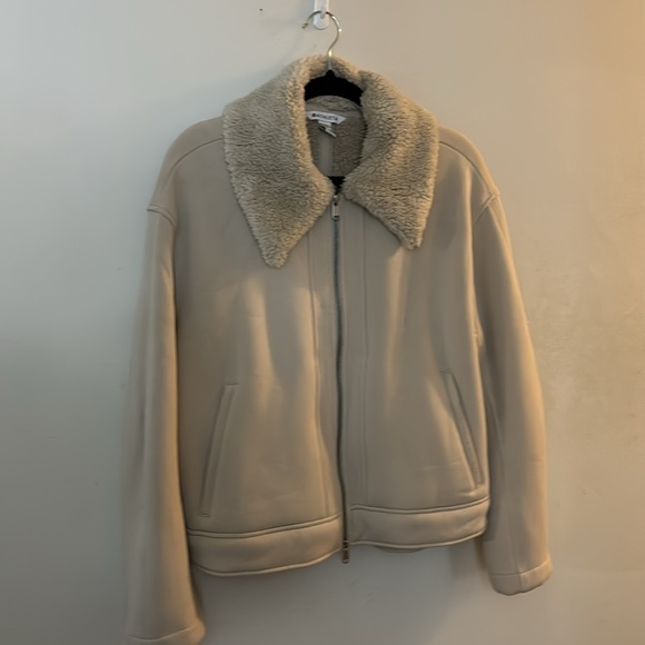 NWOT ATHLETA WESTBOUND SHERPA JACKET - Picture 14 of 16